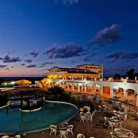 Hotel La Village Club 4*