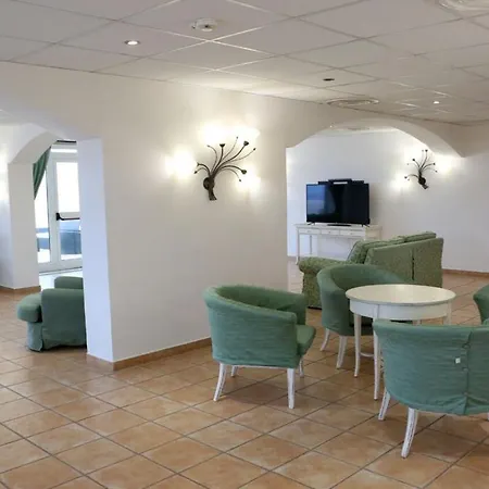 La Village Club Hotel