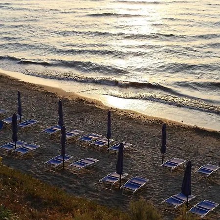 La Village Club Hotel 4*
